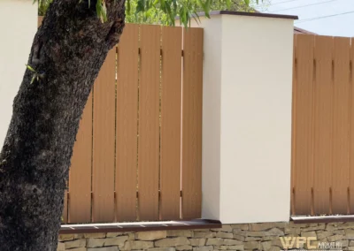 Simple WPC kerítés tölgy famintás referencia 7